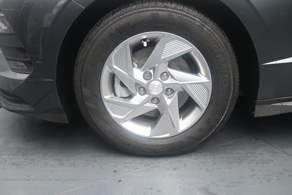 Used 2025 Hyundai Sonata SE FWD image 10