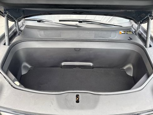 Used 2023 Rivian R1S Adventure image 19