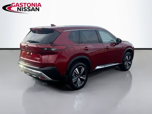 Used 2023 Nissan Rogue Platinum w/ Platinum Premium Package image 9