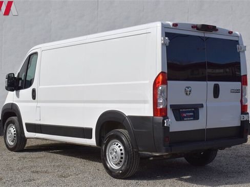 Used 2025 RAM ProMaster 2500 w/ U-Haul Equipment Group FWD image 2