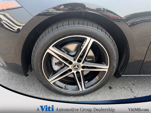 Used 2022 Mercedes-Benz A 220 4MATIC image 12