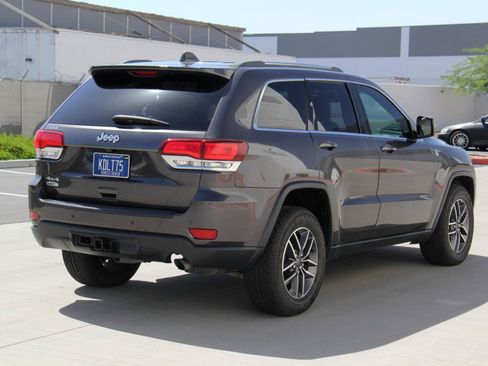 Used 2020 Jeep Grand Cherokee Laredo w/ Quick Order Package 2BN North AWD/4WD image 5