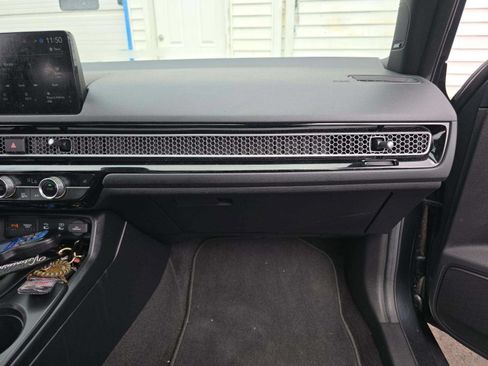 Used 2025 Honda Civic Sport Touring image 15