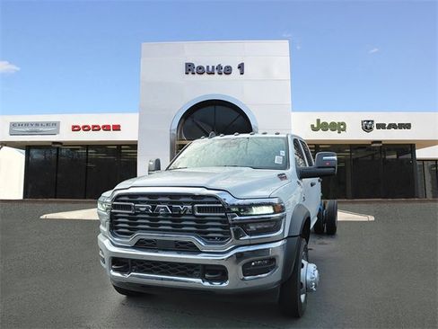 New 2026 RAM 5500 Tradesman w/ Chrome Appearance Group image 2