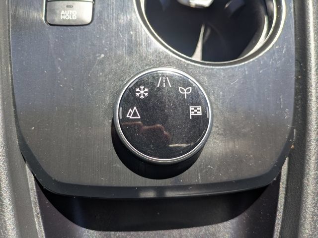 Used 2023 Nissan Rogue S AWD/4WD image 29