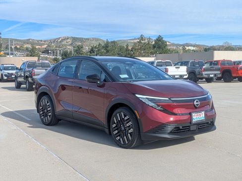 New 2026 Nissan Leaf Platinum+ image 3