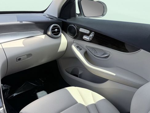 Used 2018 Mercedes-Benz C 300 Sedan image 60