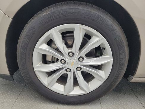 Used 2024 Chevrolet Malibu LT FWD image 31