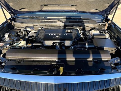 Certified 2025 INFINITI QX80 Sensory image 11