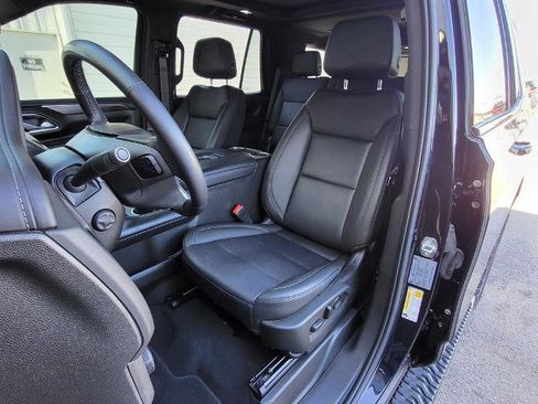 Used 2022 Chevrolet Tahoe Z71 w/ Luxury Package image 14