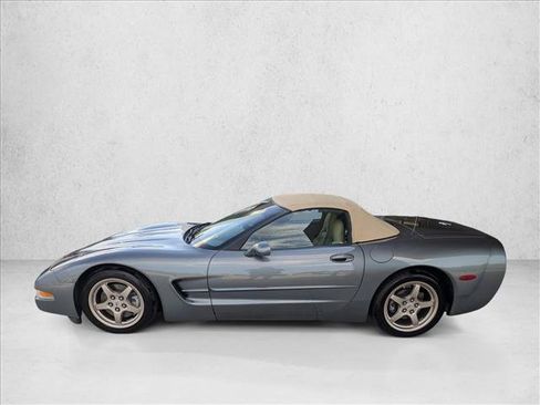 Used 2003 Chevrolet Corvette Convertible w/ Preferred Equipment Group1 RWD image 8