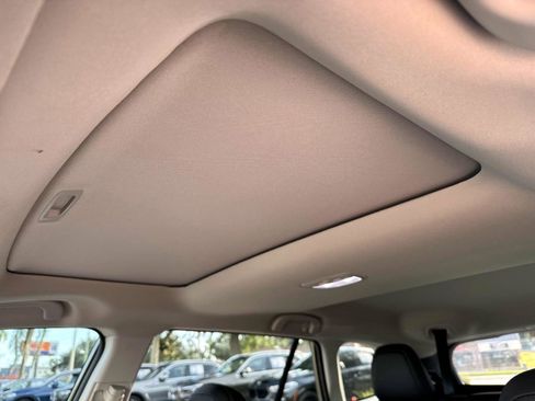 Used 2023 Subaru Outback Touring XT image 15