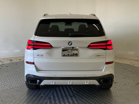 New 2026 BMW X5 xDrive40i w/ M Sport Package image 9