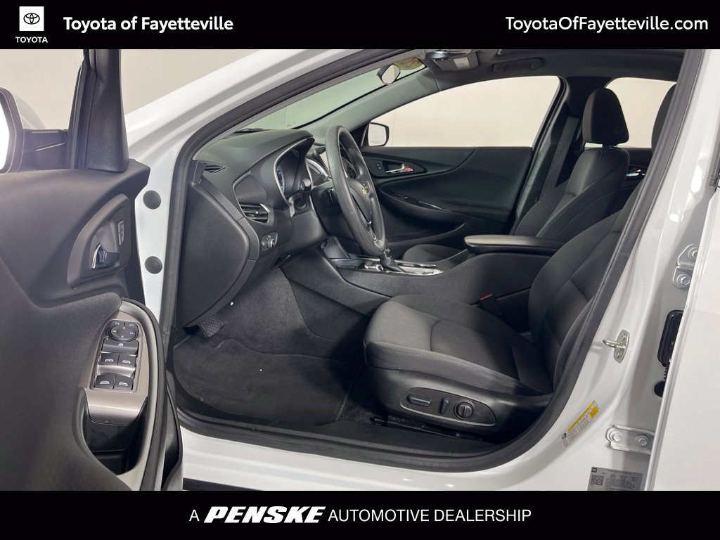 Used 2023 Chevrolet Malibu LT FWD image 25