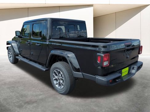 New 2025 Jeep Gladiator Sport image 5