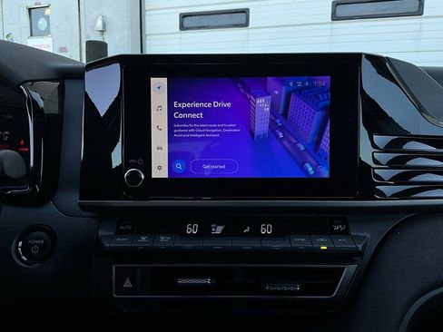 Used 2025 Toyota Camry LE image 24