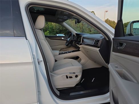 New 2026 Volkswagen Atlas SEL Premium R-Line AWD/4WD image 25
