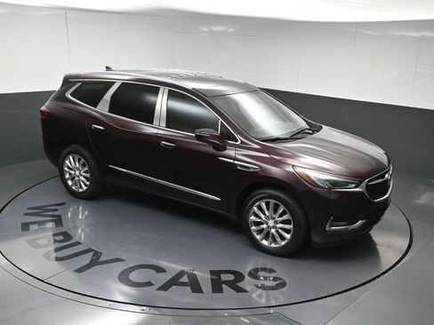 Used 2018 Buick Enclave Premium w/ Experience Buick Package FWD image 31