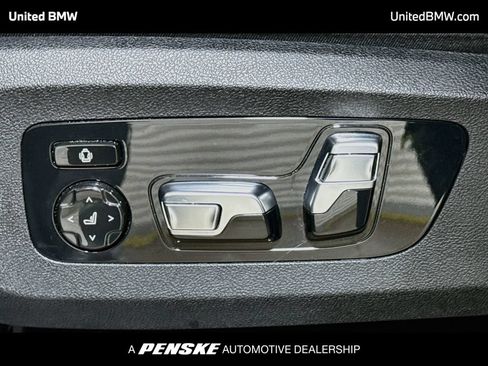 Used 2024 BMW X5 sDrive40i w/ M Sport Package RWD image 4