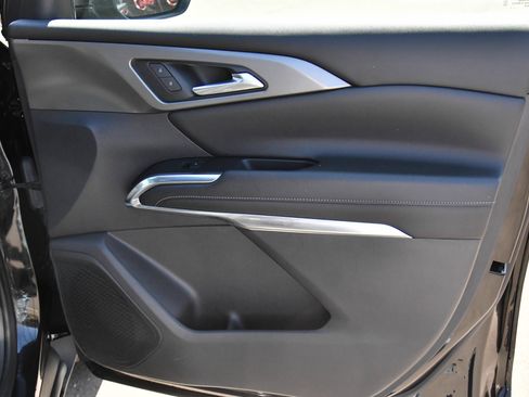 Used 2024 Chevrolet Traverse LT FWD image 54