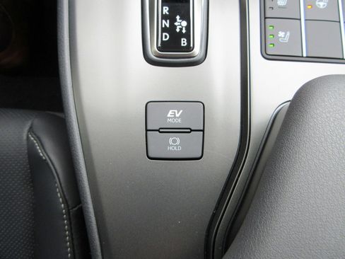 New 2026 Lexus UX 300h AWD image 46