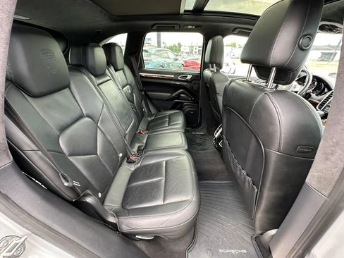 Used 2014 Porsche Cayenne Turbo S AWD/4WD image 14