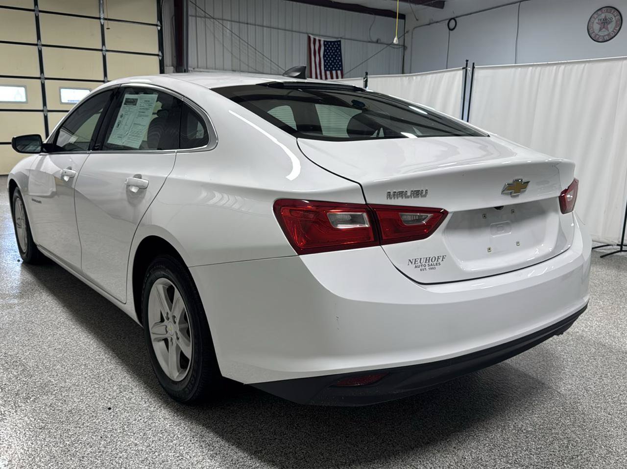Used 2020 Chevrolet Malibu LS FWD image 11
