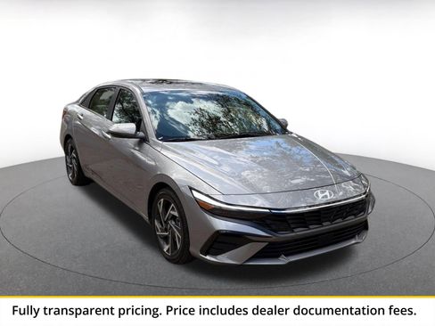 Used 2025 Hyundai Elantra Limited FWD image 1