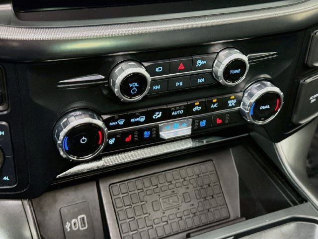 Used 2025 Ford F150 Lariat w/ Equipment Group 501A Mid AWD/4WD image 16