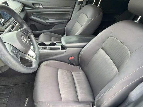 Used 2024 Nissan Altima 2.5 SV FWD image 20