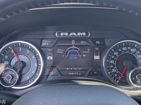 Used 2024 RAM 1500 Laramie image 28