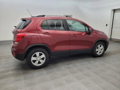 Used 2021 Chevrolet Trax LT w/ Driver Confidence Package FWD image 10