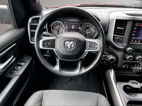Used 2020 RAM 1500 Big Horn AWD/4WD image 9