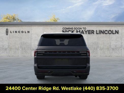 New 2026 Lincoln Navigator L Reserve AWD/4WD image 4