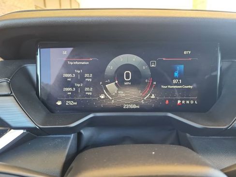 Used 2025 GMC Acadia Elevation image 15