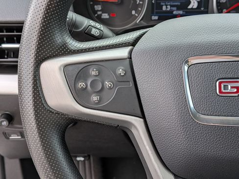 Used 2024 GMC Terrain SLE FWD image 16