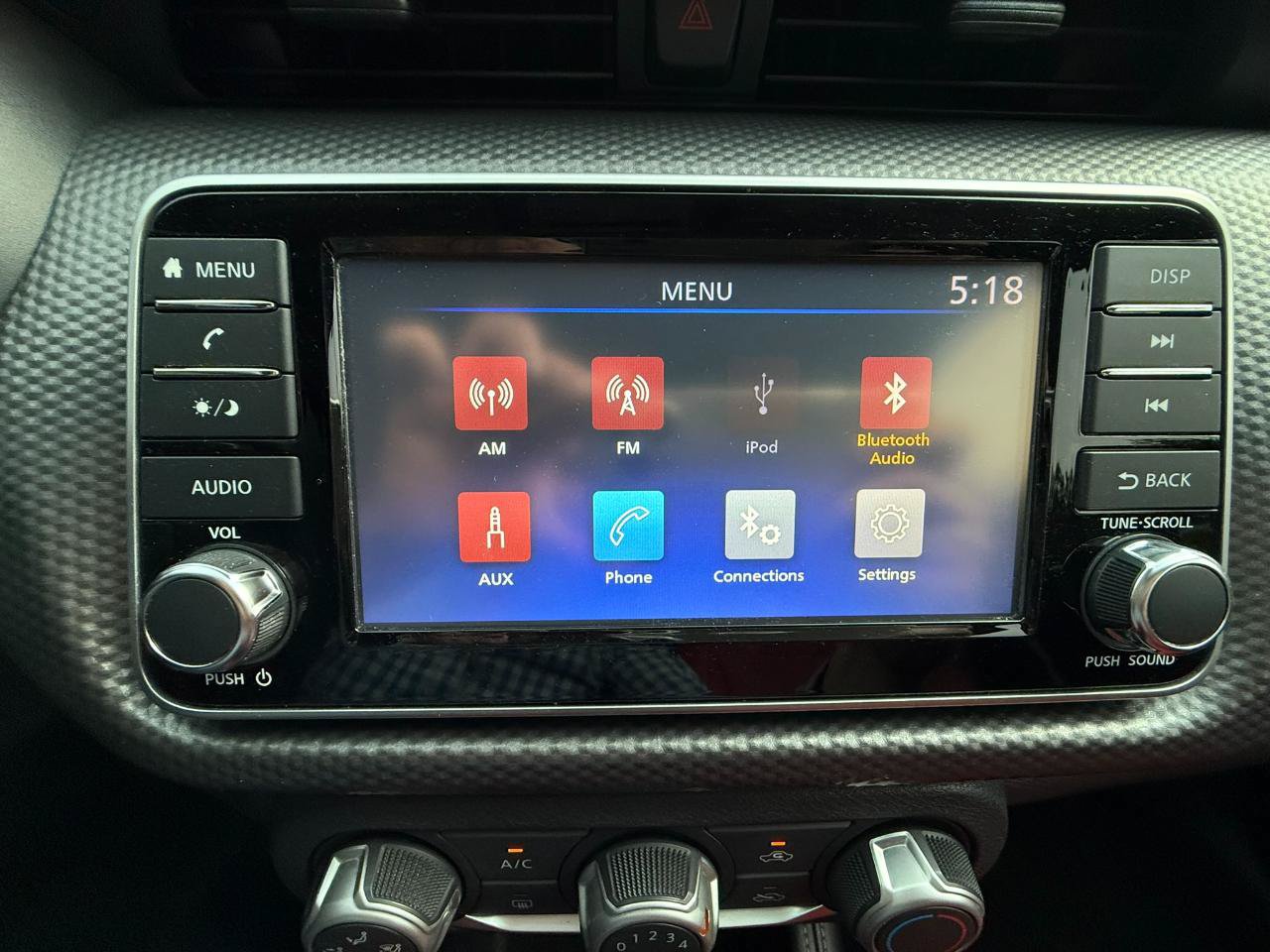 Used 2018 Nissan Kicks S FWD image 20