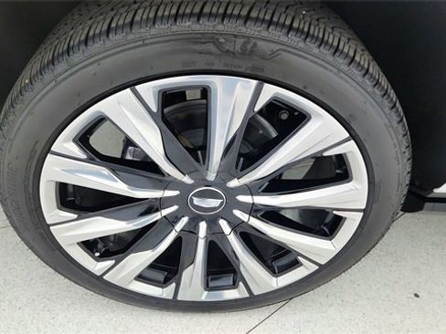 Used 2025 Cadillac Escalade ESV Premium Luxury Platinum image 63