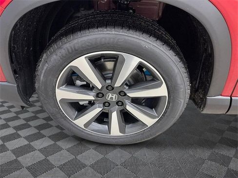 New 2025 Honda Pilot Touring image 10