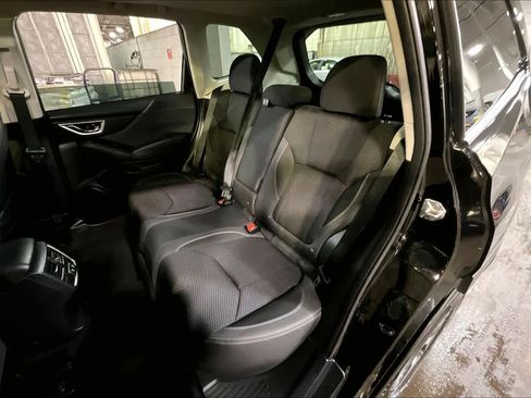 Used 2021 Subaru Forester Premium image 20