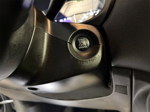 Used 2020 Jeep Renegade Altitude image 29