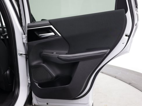 Used 2022 Mitsubishi Outlander ES AWD/4WD image 31