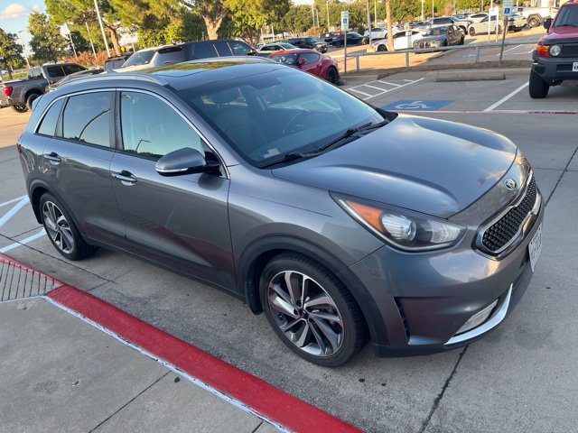 Used 2017 Kia Niro Touring FWD image 3