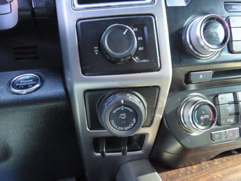 Used 2016 Ford F150 Platinum image 27