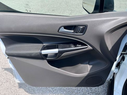 Used 2022 Ford Transit Connect XLT FWD image 23