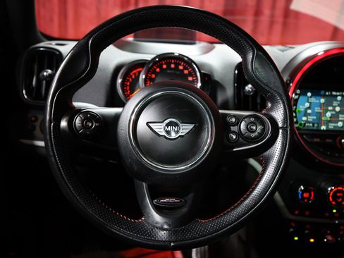 Used 2018 MINI Cooper Countryman S FWD image 16