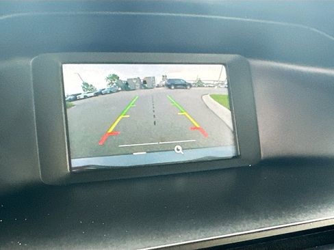 Used 2017 Ford Focus SE FWD image 21