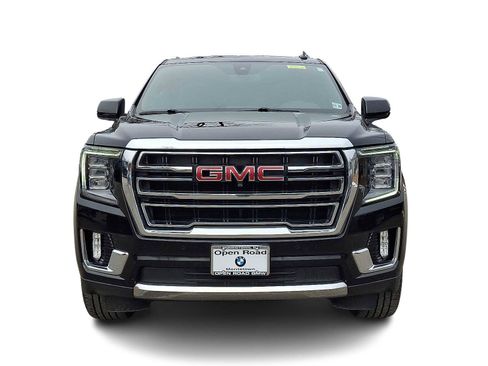 Used 2022 GMC Yukon SLT w/ SLT Premium Package image 2
