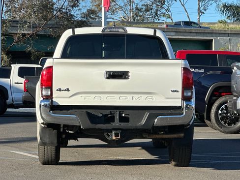Used 2019 Toyota Tacoma SR5 image 4