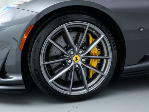 Certified 2022 Ferrari 812 GTS image 33